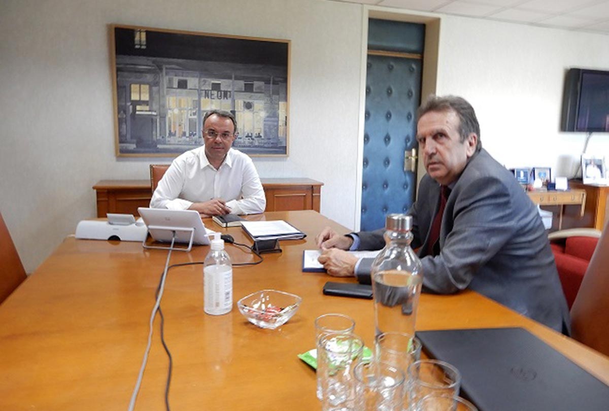 Giwrgos Karanikas Xronos Gr