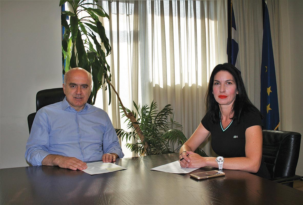 Gia Proedros Ths Desmos Am 8 H Katerina Iwannidoy